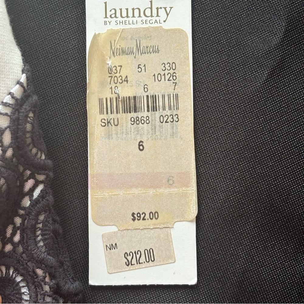 ❤️2/$15 or 3/$21❤️ NWT Laundry by Shelli Segal Ivory/Black Lace Dress, Size 6 - Picture 9 of 13